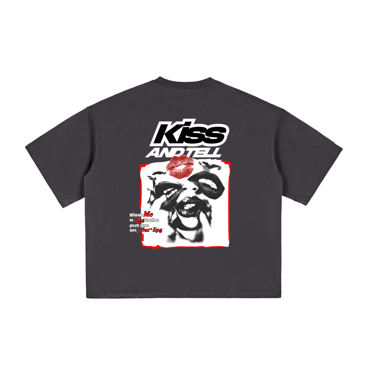 "KISS & TELL" Oversized T-Shirt